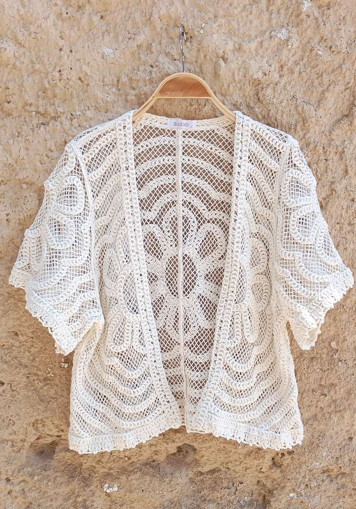 πλεκτό εκρού boho κιμονό με κοντό μανίκι και ανοιχτή πλέξη