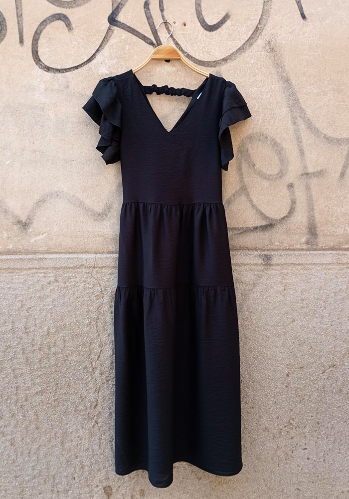 Μαύρο maxi φόρεμα με βολάν και κουμπιά στην πλάτη